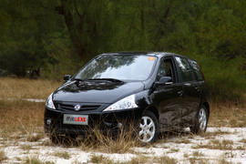 2011款东风风行景逸1.5L