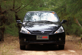 2011款东风风行景逸1.5L