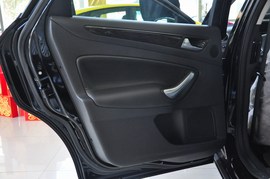 2011款长安福特蒙迪欧致胜GTDi200豪华型