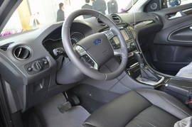2011款长安福特蒙迪欧致胜GTDi200豪华型