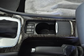 2011款长安福特蒙迪欧致胜GTDi200豪华型