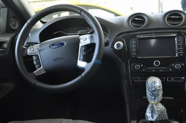 2011款长安福特蒙迪欧致胜GTDi200豪华型