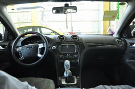 2011款长安福特蒙迪欧致胜GTDi200豪华型