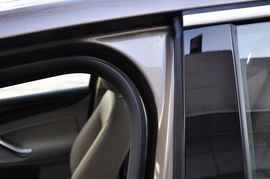 2011款长安福特蒙迪欧致胜GTDi200时尚型