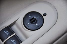 2011款长安福特蒙迪欧致胜GTDi200时尚型