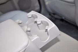 2011款长安福特蒙迪欧致胜GTDi200时尚型