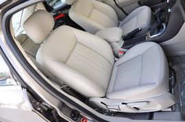 2011款长安福特蒙迪欧致胜GTDi200时尚型