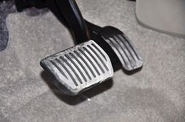 2011款长安福特蒙迪欧致胜GTDi200时尚型