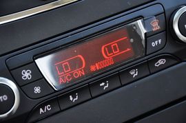 2011款长安福特蒙迪欧致胜GTDi200时尚型