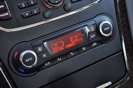 2011款长安福特蒙迪欧致胜GTDi200时尚型