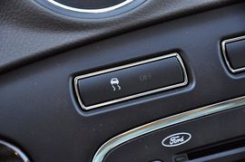 2011款长安福特蒙迪欧致胜GTDi200时尚型