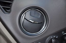 2011款长安福特蒙迪欧致胜GTDi200时尚型