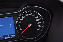 2011款长安福特蒙迪欧致胜GTDi200时尚型