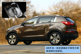 2011款起亚智跑2.4L四驱版试驾