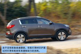 2011款起亚智跑2.4L四驱版试驾