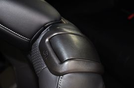 2011款丰田ZELAS杰路驰