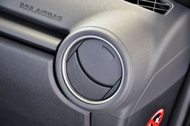 2011款丰田ZELAS杰路驰