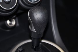 2011款丰田ZELAS杰路驰