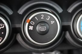 2011款丰田ZELAS杰路驰