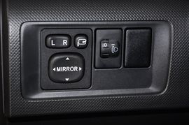 2011款丰田ZELAS杰路驰