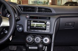 2011款丰田ZELAS杰路驰