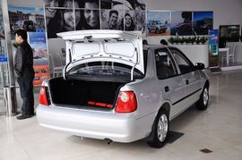 2011款长安铃木羚羊1.3L超值版