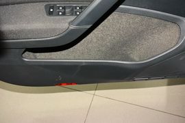 2016款大众高尔夫1.6L自动时尚型