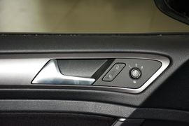 2016款大众高尔夫1.6L自动时尚型