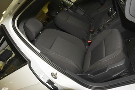 2016款大众高尔夫1.6L自动时尚型