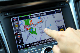 2011款索纳塔八试驾