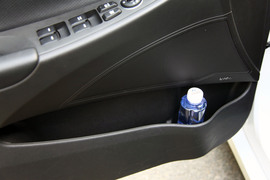 2011款索纳塔八试驾