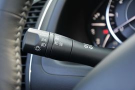 2017款日产途乐5.6L标准型