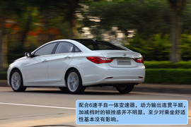 2011款索纳塔八试驾