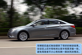 2011款索纳塔八试驾
