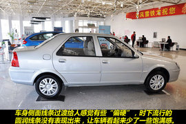 2011款东风雪铁龙爱丽舍三厢