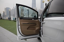 2017款上汽通用别克GL8