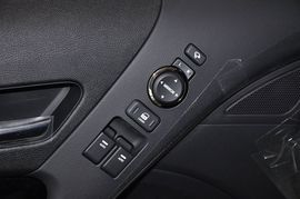 2011款现代劳恩斯酷派