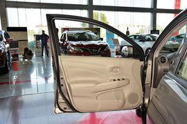 2015款日产阳光1.5XE