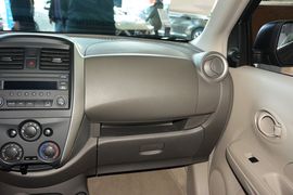 2015款日产阳光1.5XE