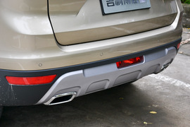 2016款吉利博越2.0L手动两驱智尚型