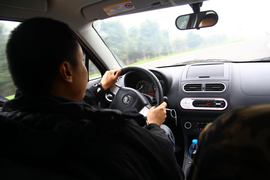 2011款上汽MG3无锡试驾