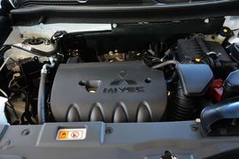 2016款三菱欧蓝德