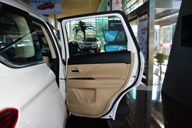 2016款三菱欧蓝德