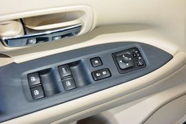 2016款三菱欧蓝德