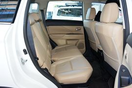 2016款三菱欧蓝德