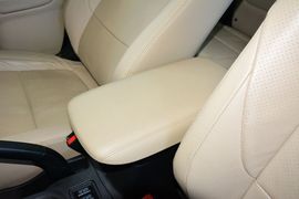 2016款三菱欧蓝德