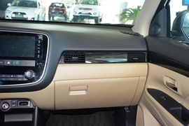 2016款三菱欧蓝德