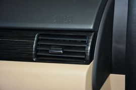 2016款三菱欧蓝德