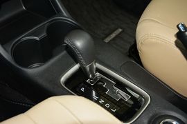 2016款三菱欧蓝德