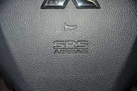 2016款三菱欧蓝德